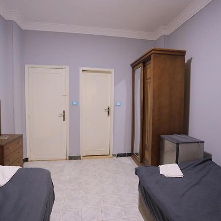 Bed and Breakfast Three Golden Pyramids Каїр Екстер'єр фото