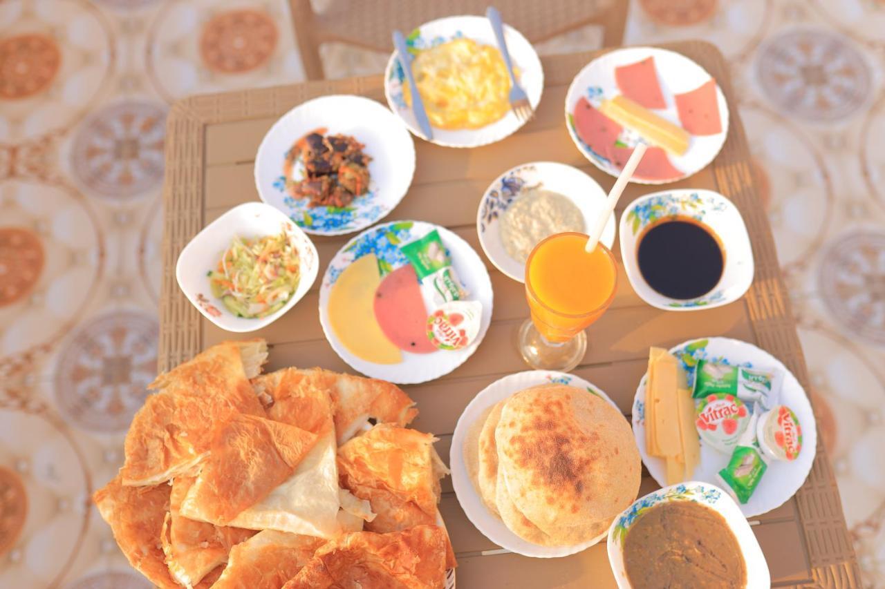 Bed and Breakfast Three Golden Pyramids Каїр Екстер'єр фото