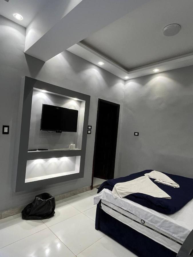 Bed and Breakfast Three Golden Pyramids Каїр Екстер'єр фото
