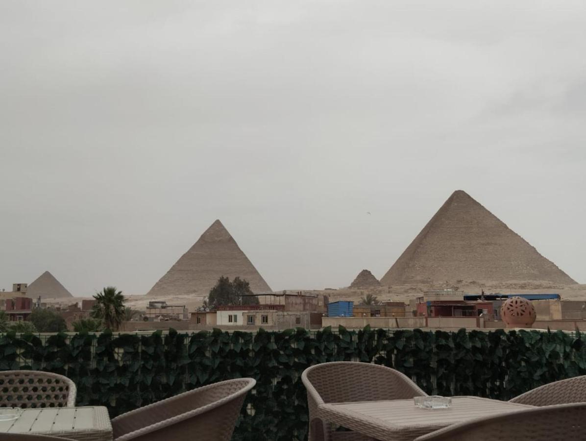 Bed and Breakfast Three Golden Pyramids Каїр Екстер'єр фото