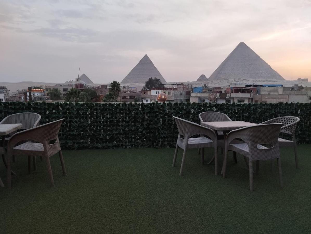Bed and Breakfast Three Golden Pyramids Каїр Екстер'єр фото